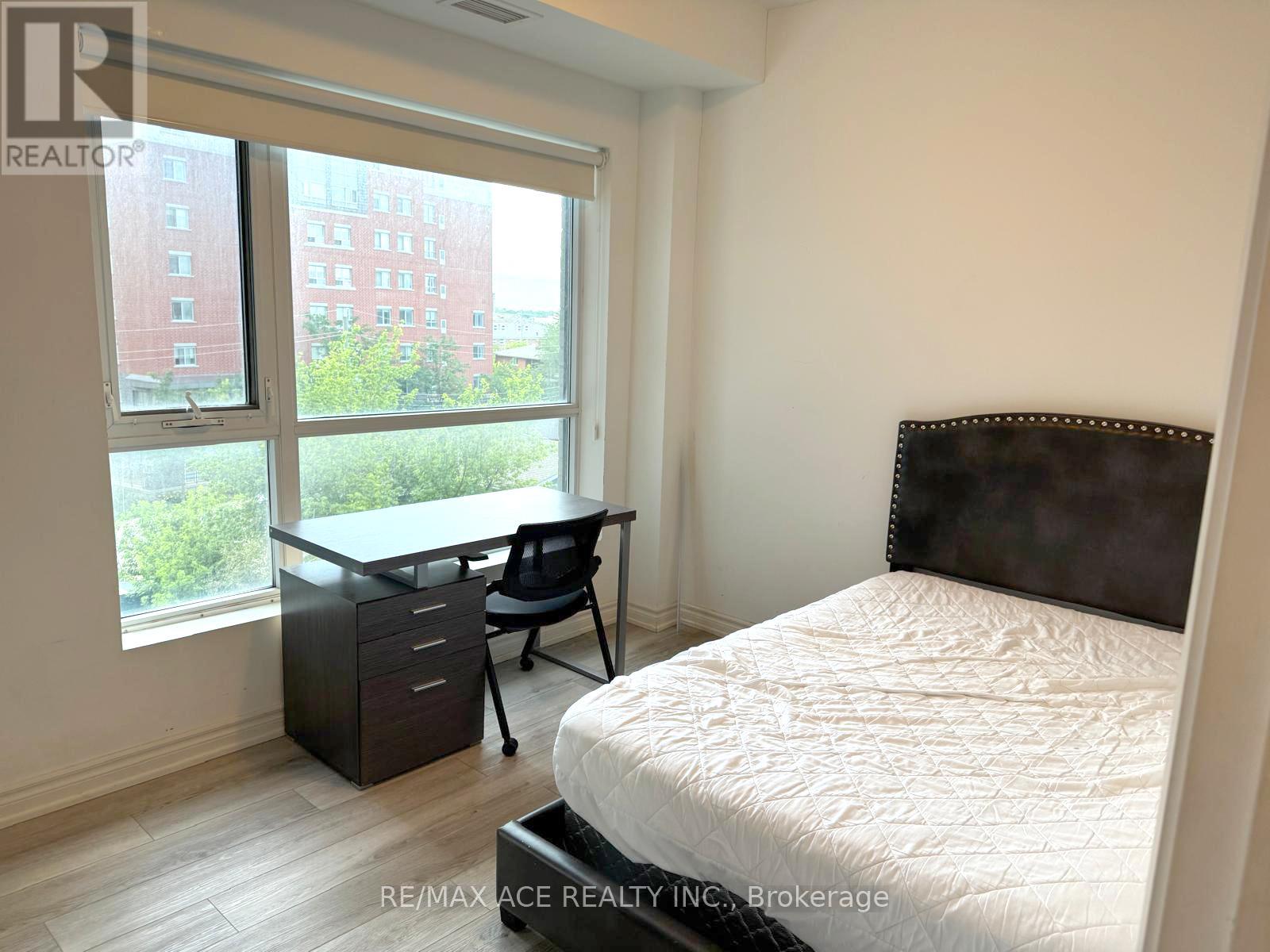 #504 158 KING STREET N - 12