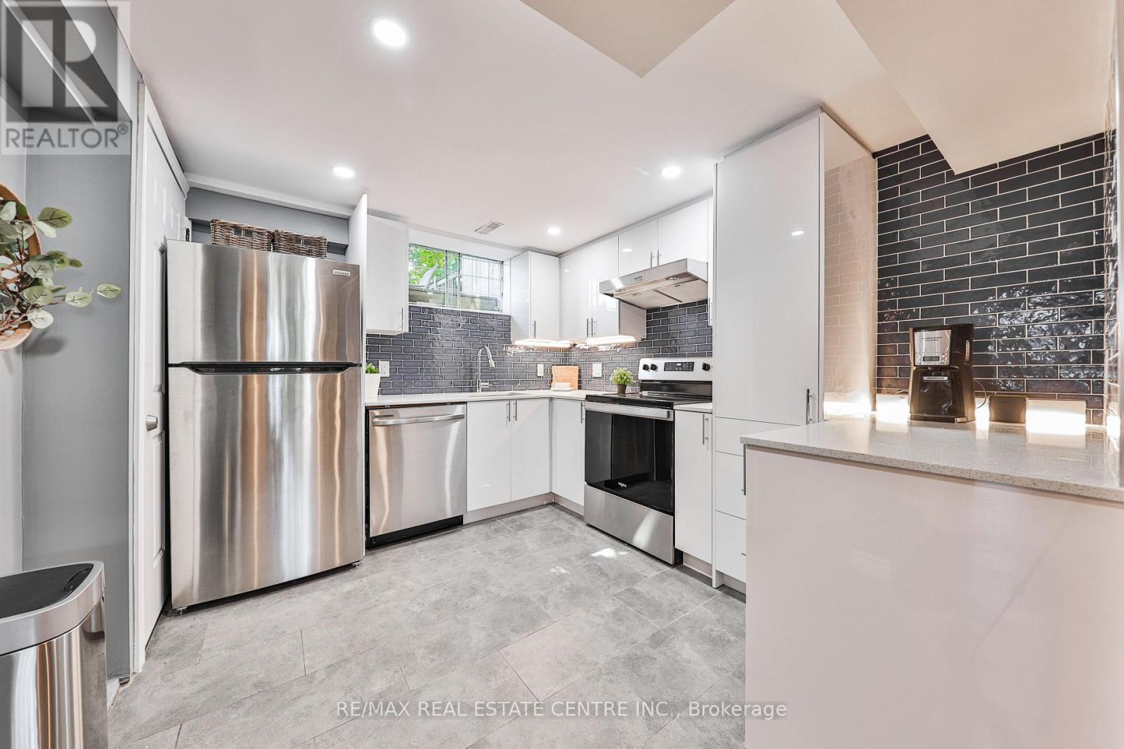 172 HANOVER PLACE - 29