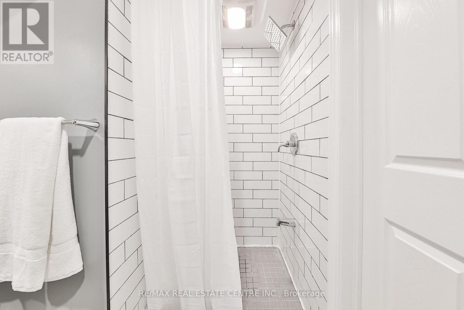 172 HANOVER PLACE - 38