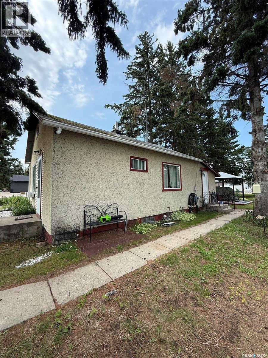 3012 Main STREET - 3