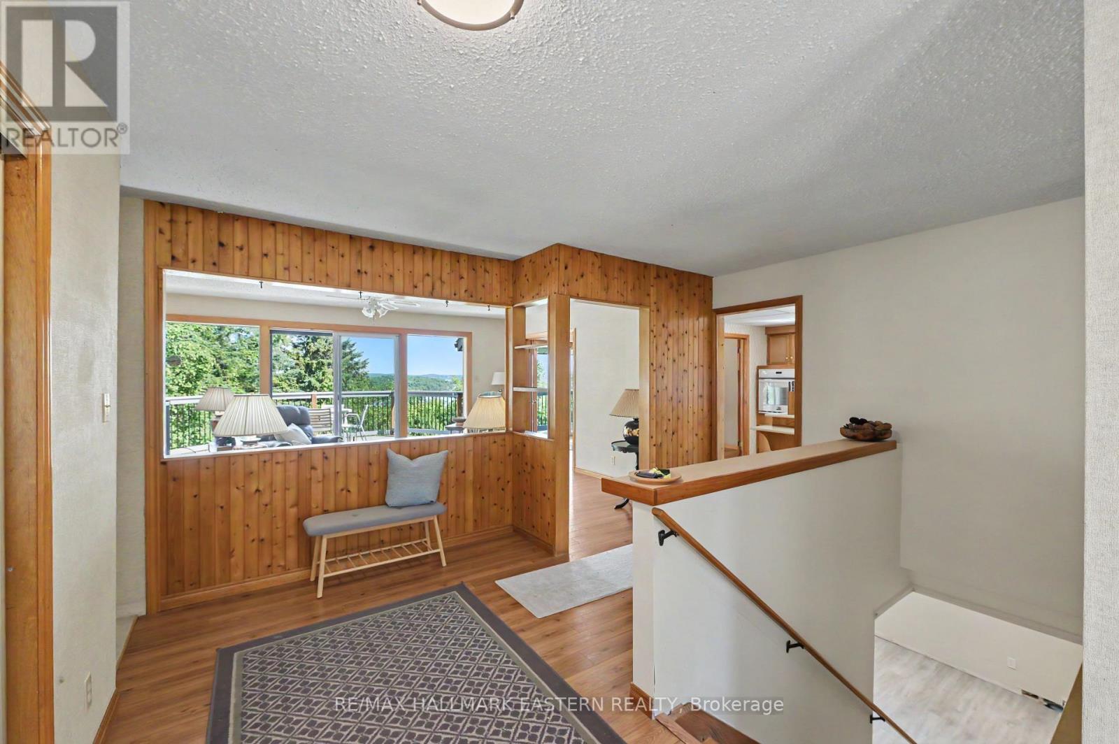 473 SUNSET CRESCENT - 14