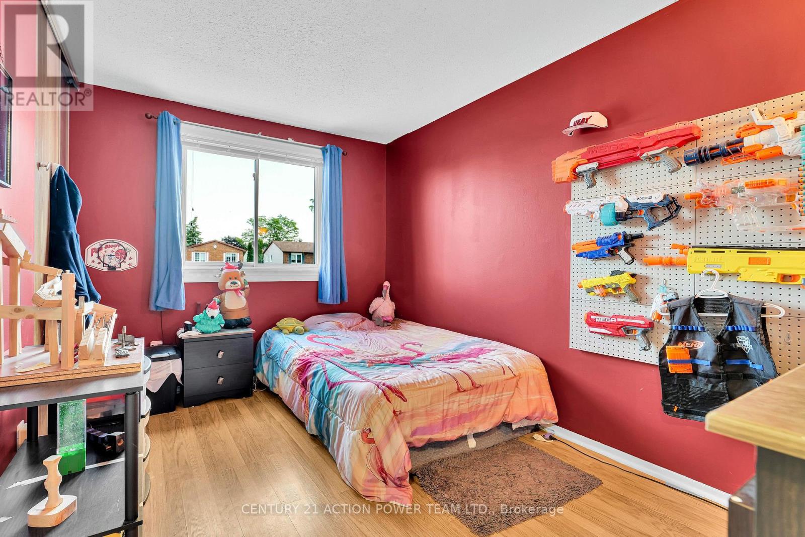1810 SIMARD DRIVE - 22