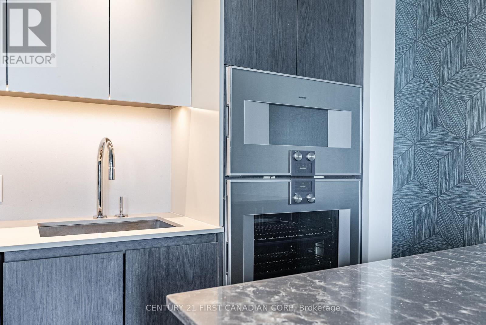 #1405 81 WELLESLEY STREET E - 29