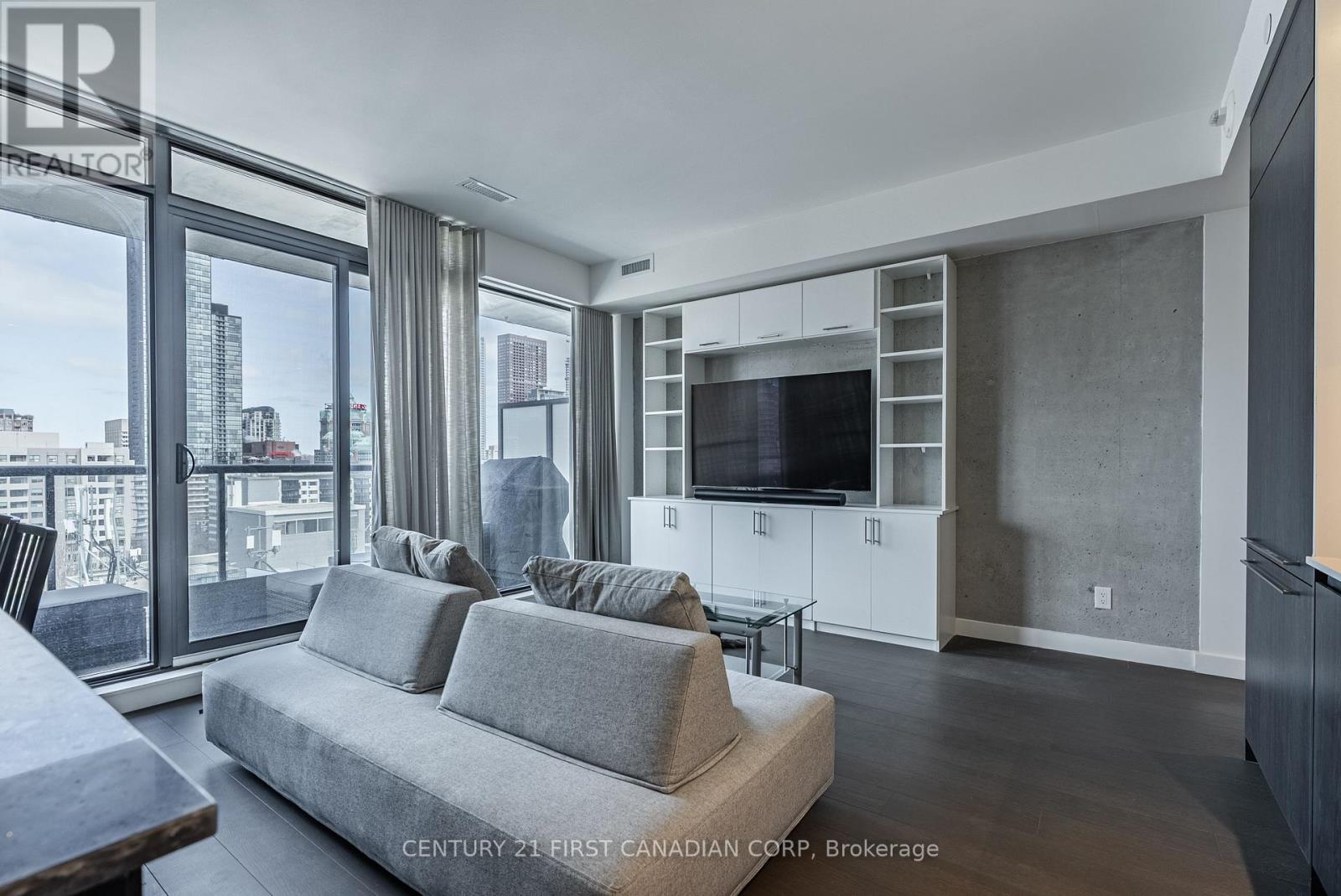 #1405 81 WELLESLEY STREET E - 30