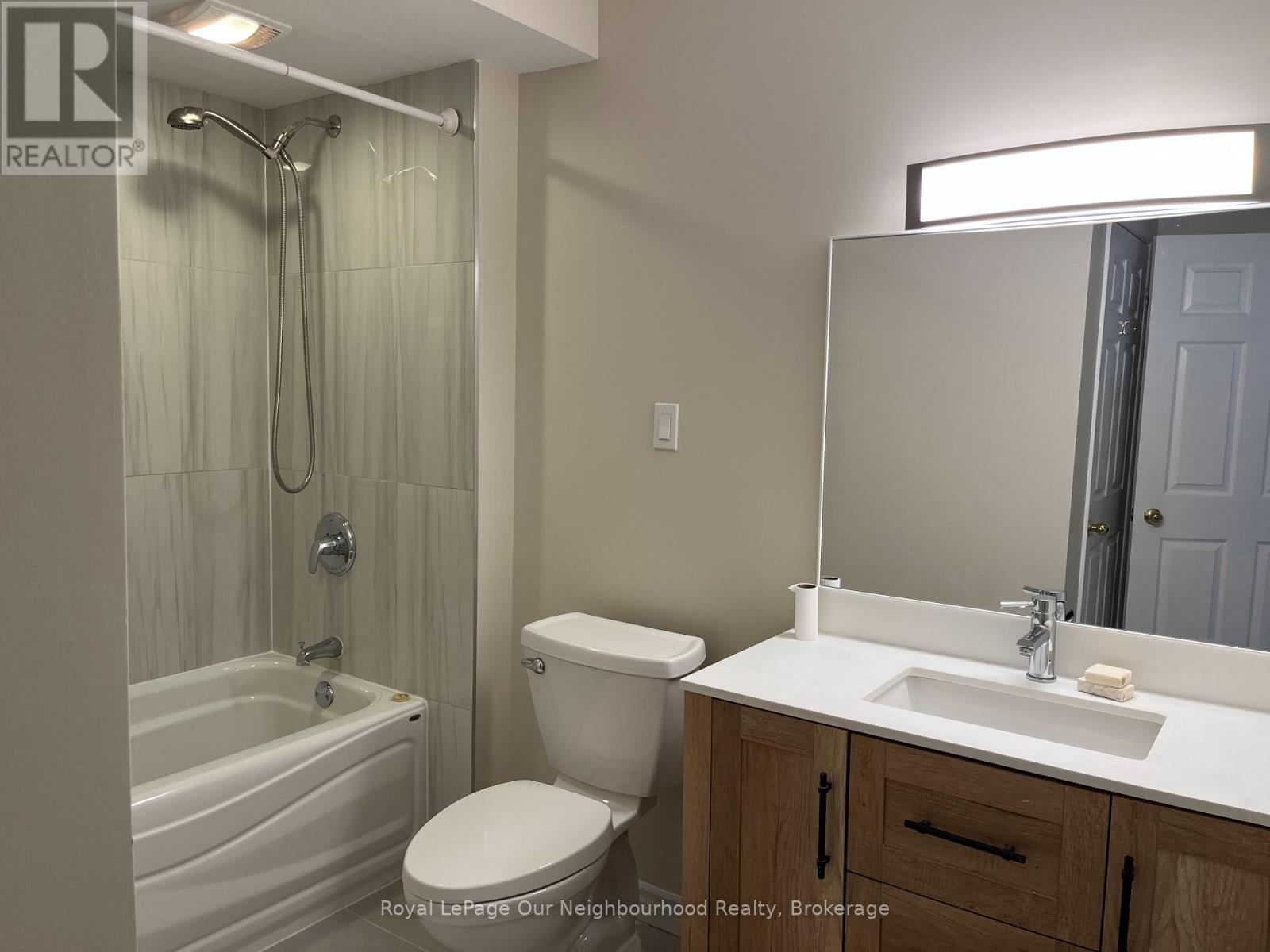 72 LAKESHORE ROAD - 14