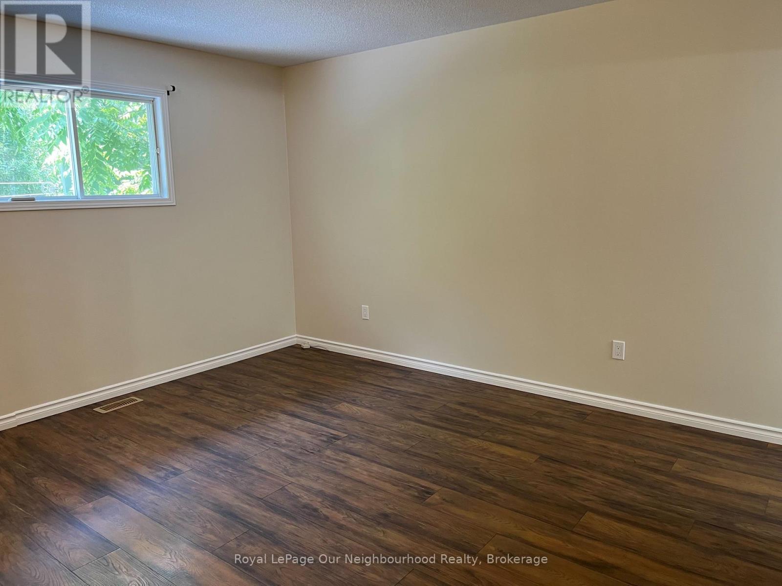 72 LAKESHORE ROAD - 15