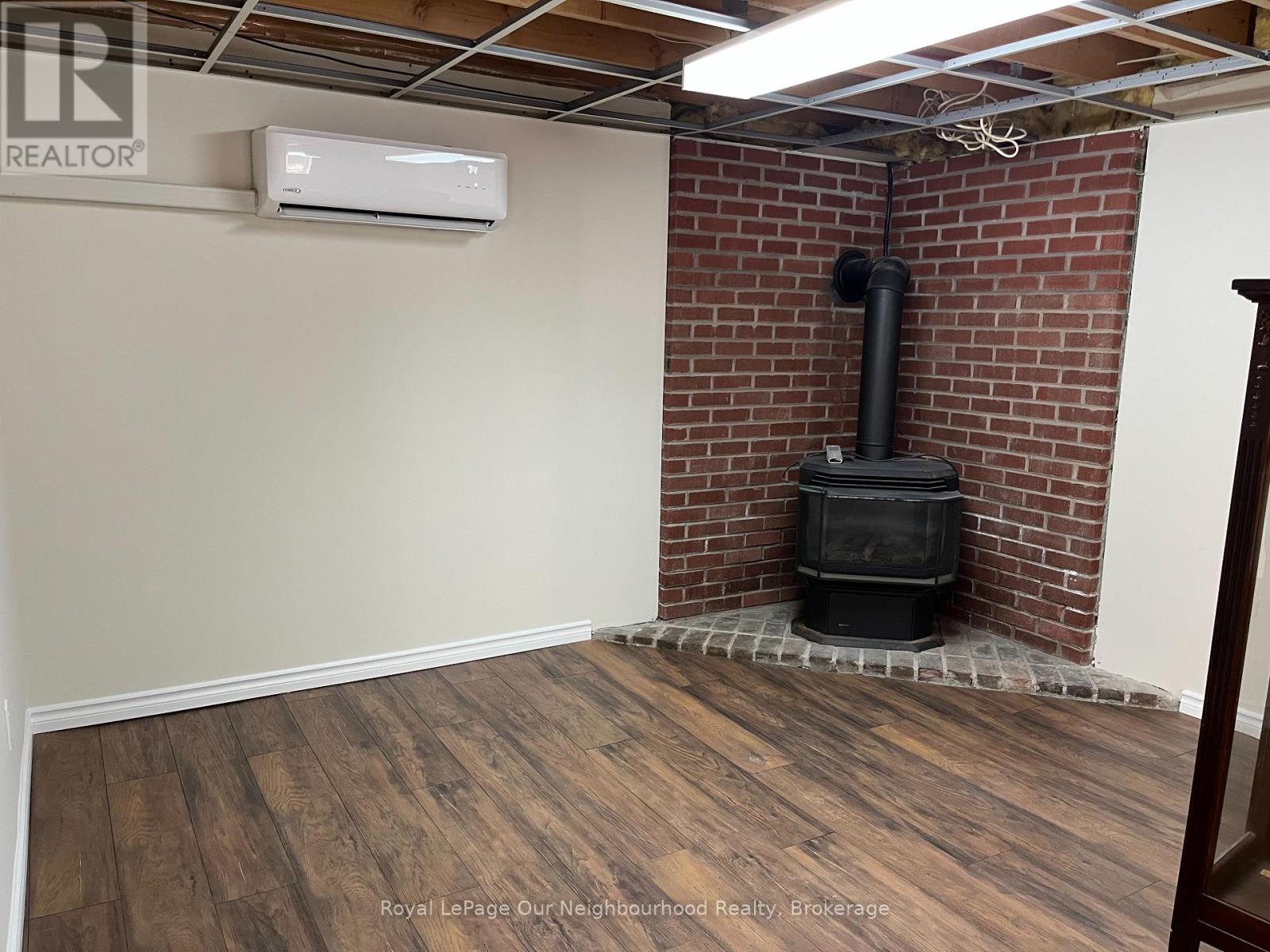 72 LAKESHORE ROAD - 22