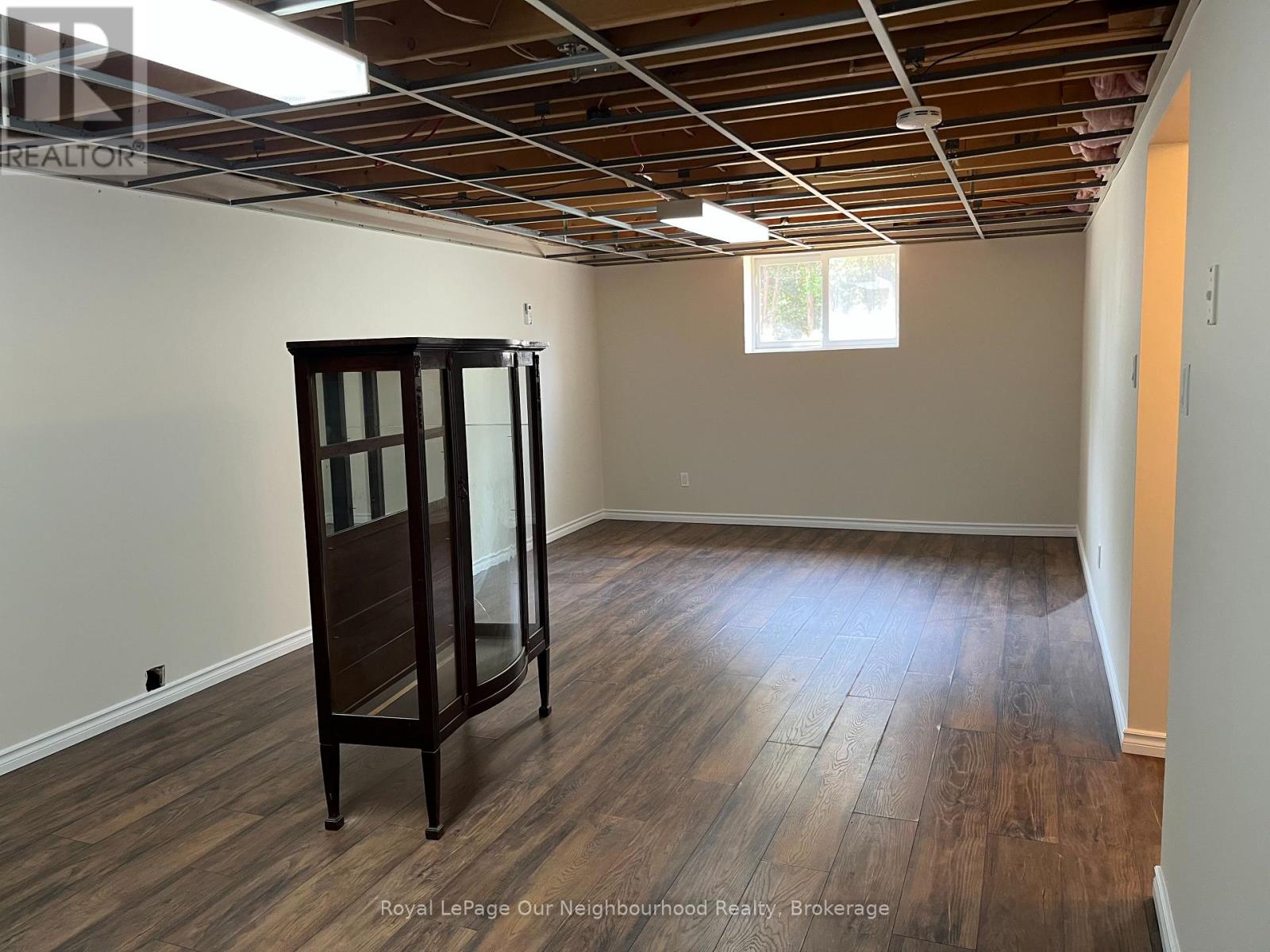 72 LAKESHORE ROAD - 23