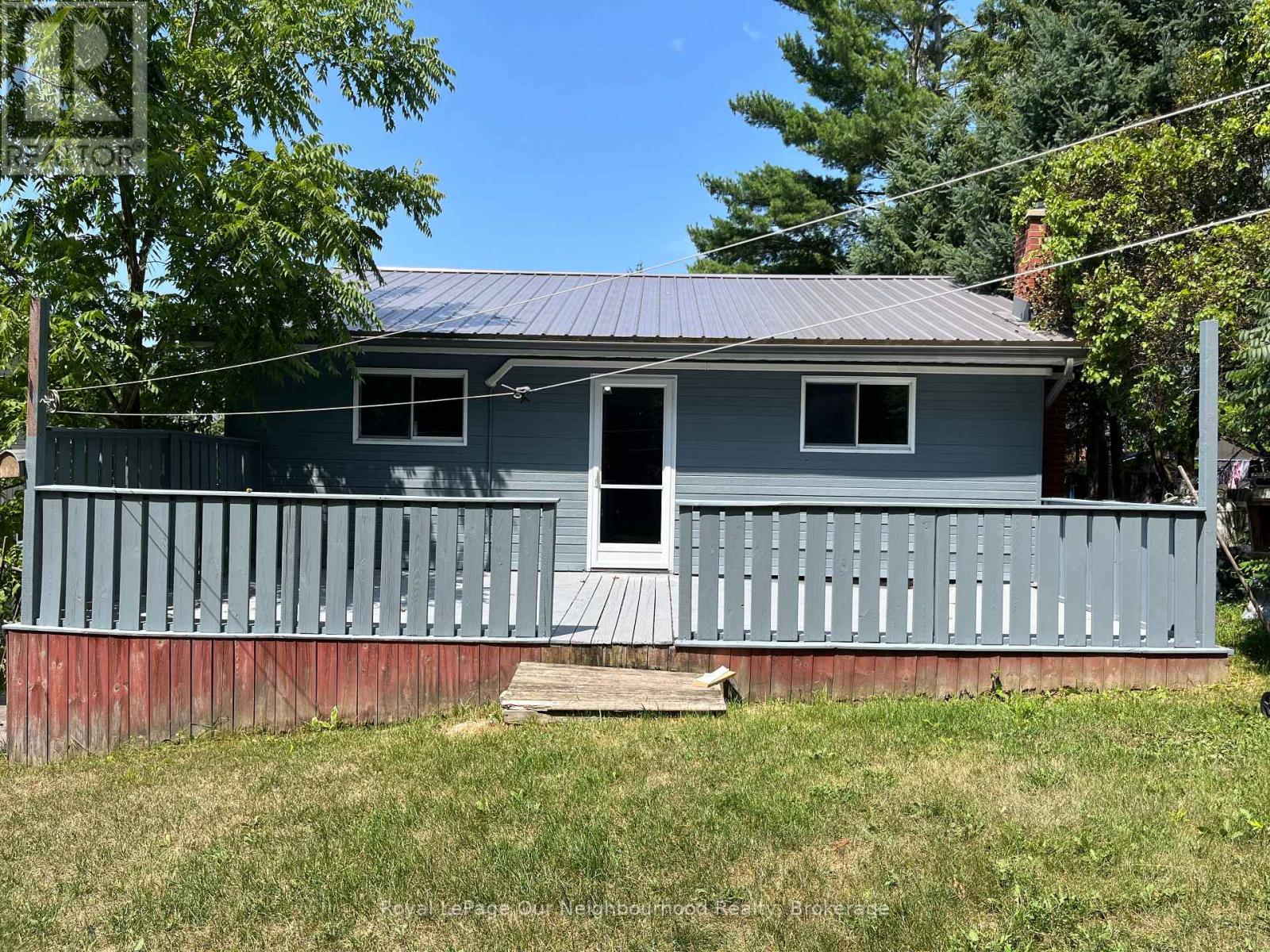 72 LAKESHORE ROAD - 25