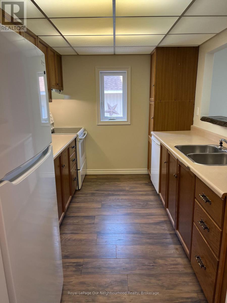 72 LAKESHORE ROAD - 5