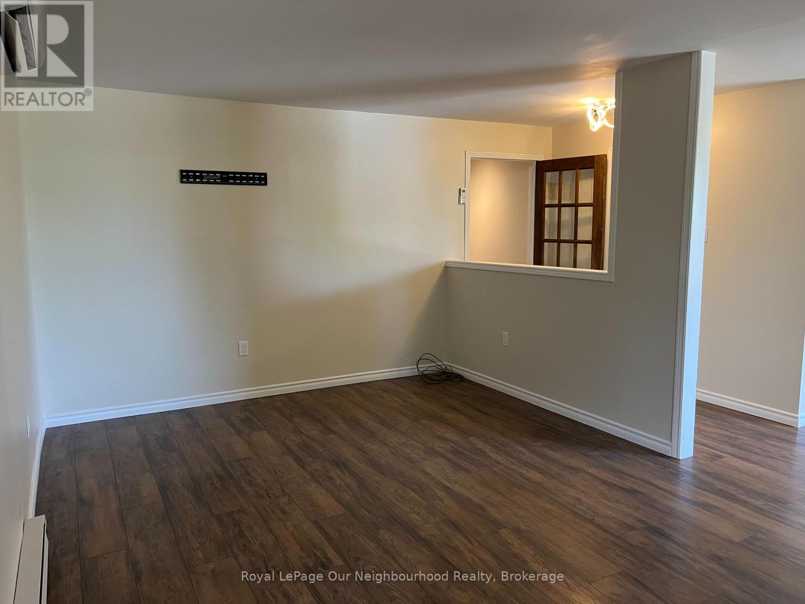 72 LAKESHORE ROAD - 9