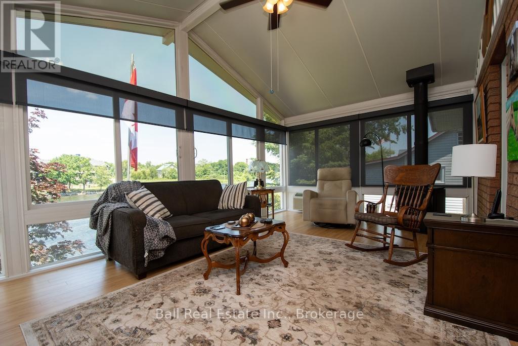 3 CEDAR DRIVE - 23