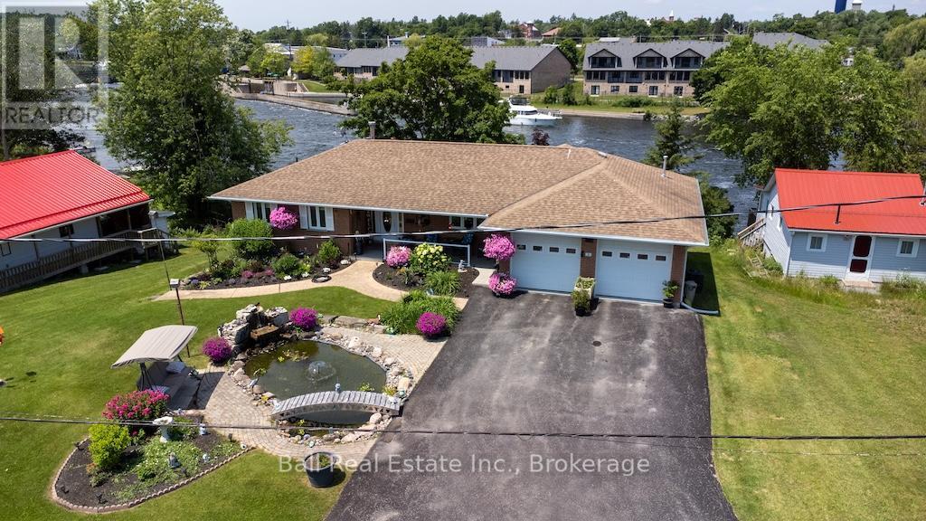 3 CEDAR DRIVE - 4