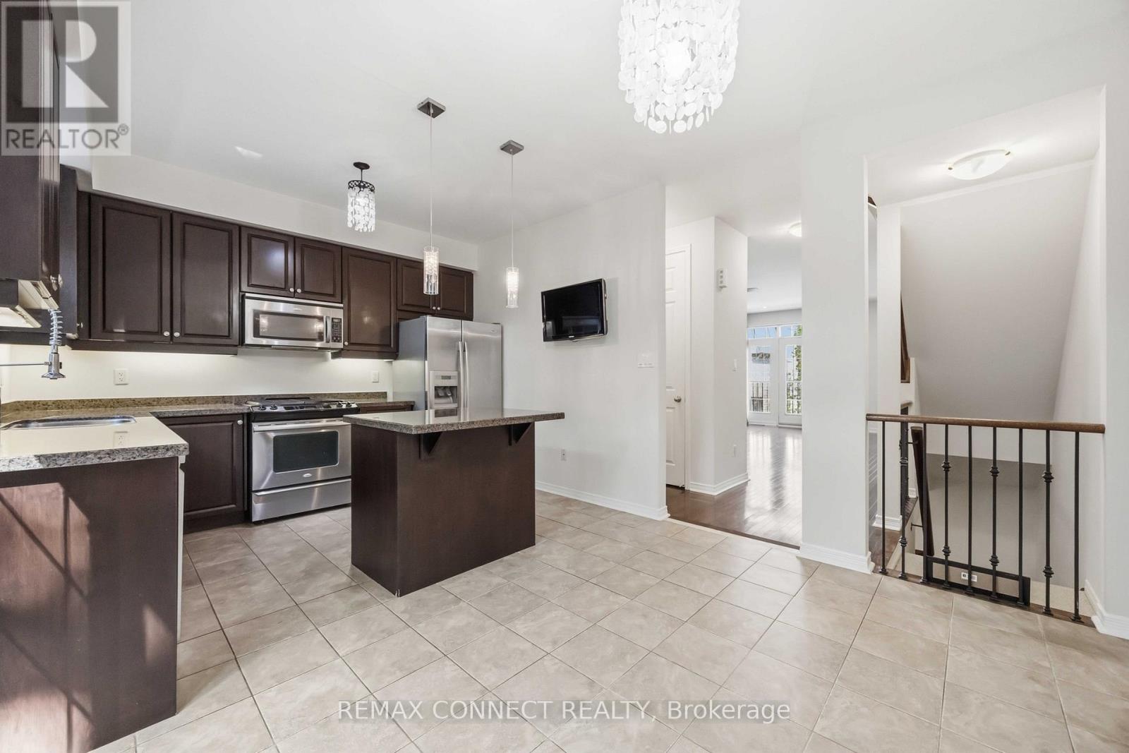#30 1701 FINCH AVENUE - 17