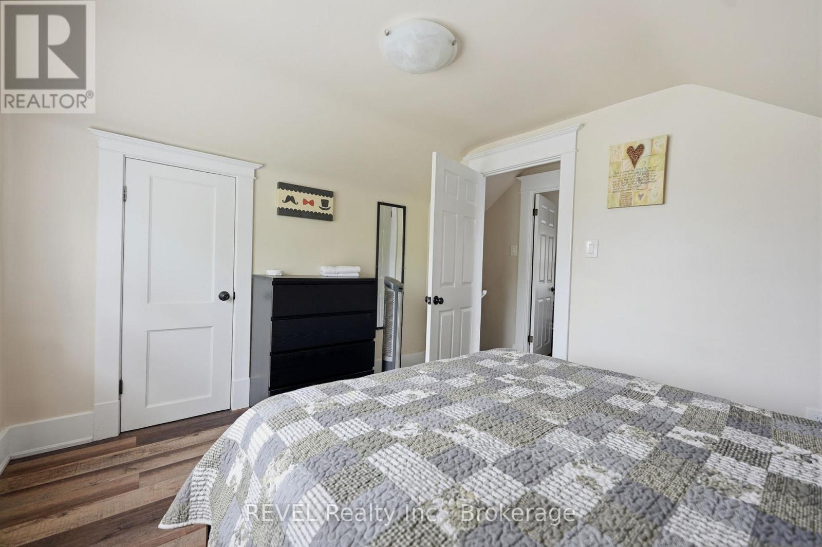 5227 KITCHENER STREET - 17