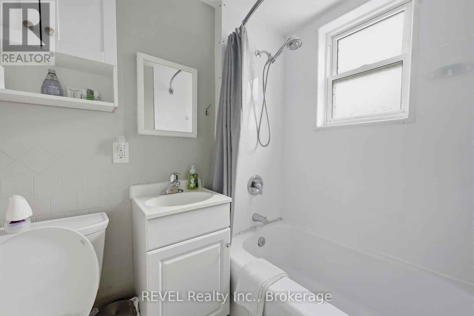 5227 KITCHENER STREET - 20