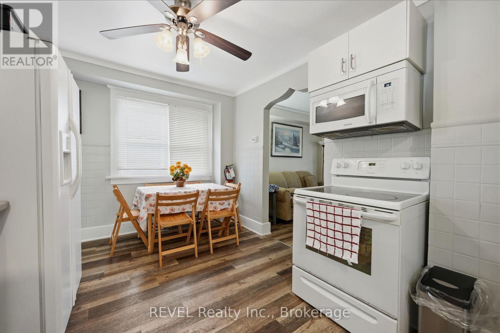 5227 KITCHENER STREET - 13