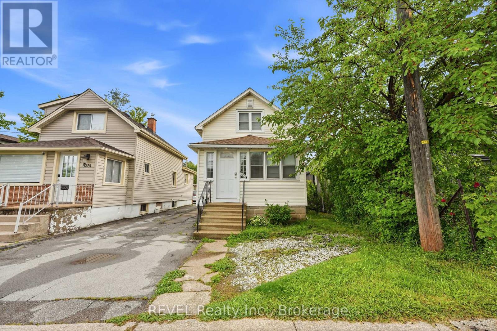5227 KITCHENER STREET - 4