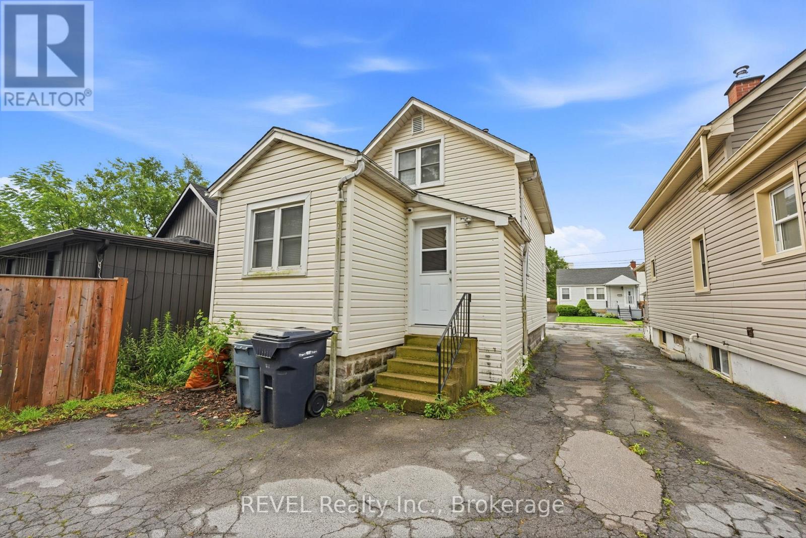 5227 KITCHENER STREET - 25