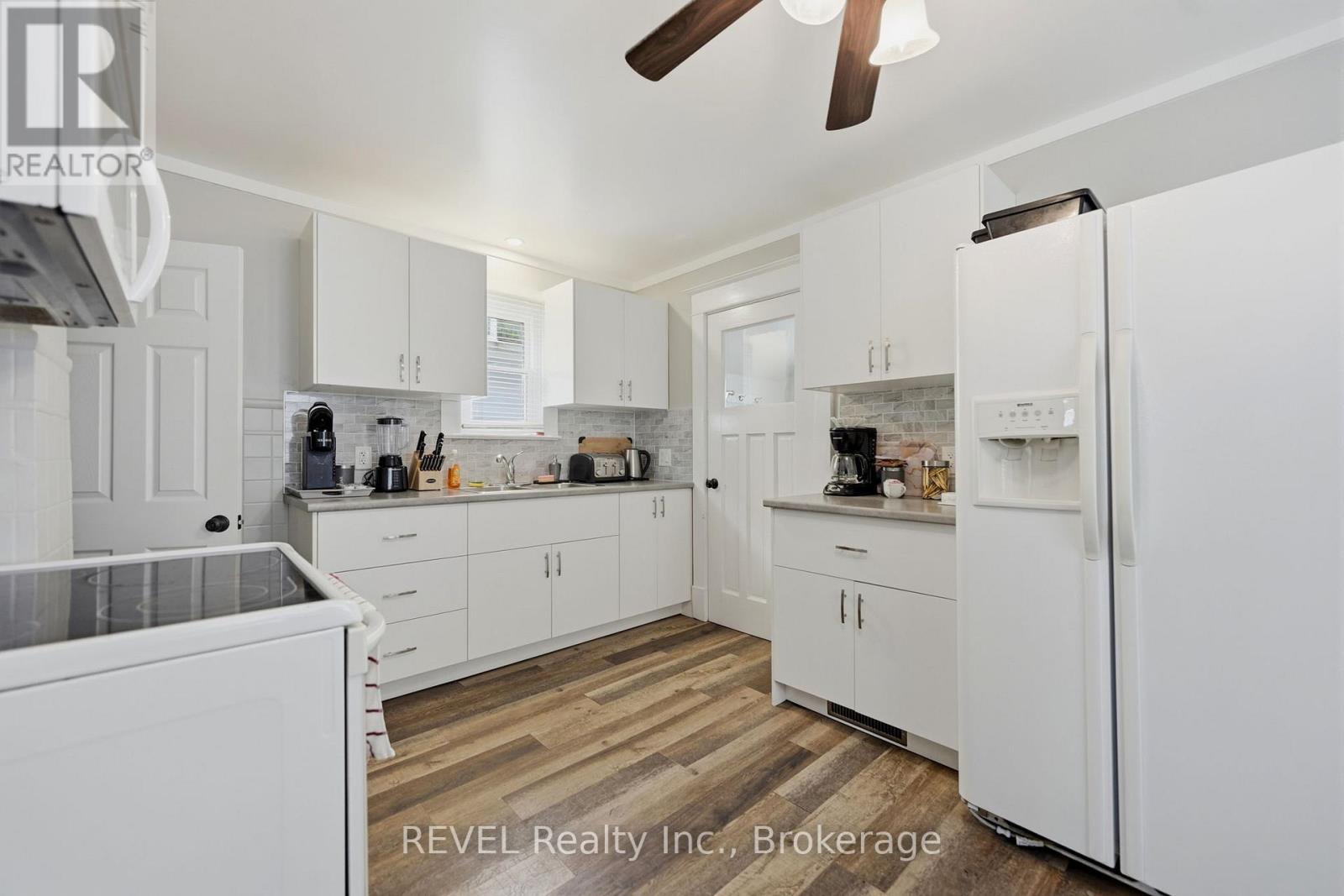 5227 KITCHENER STREET - 11