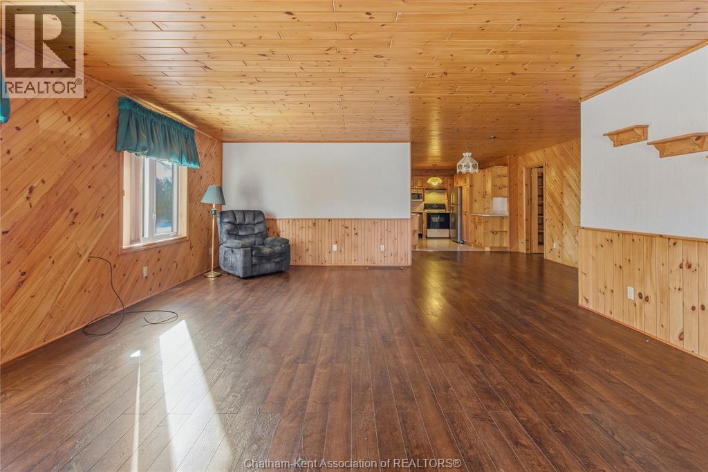 7216 TALBOT TRAIL - 23