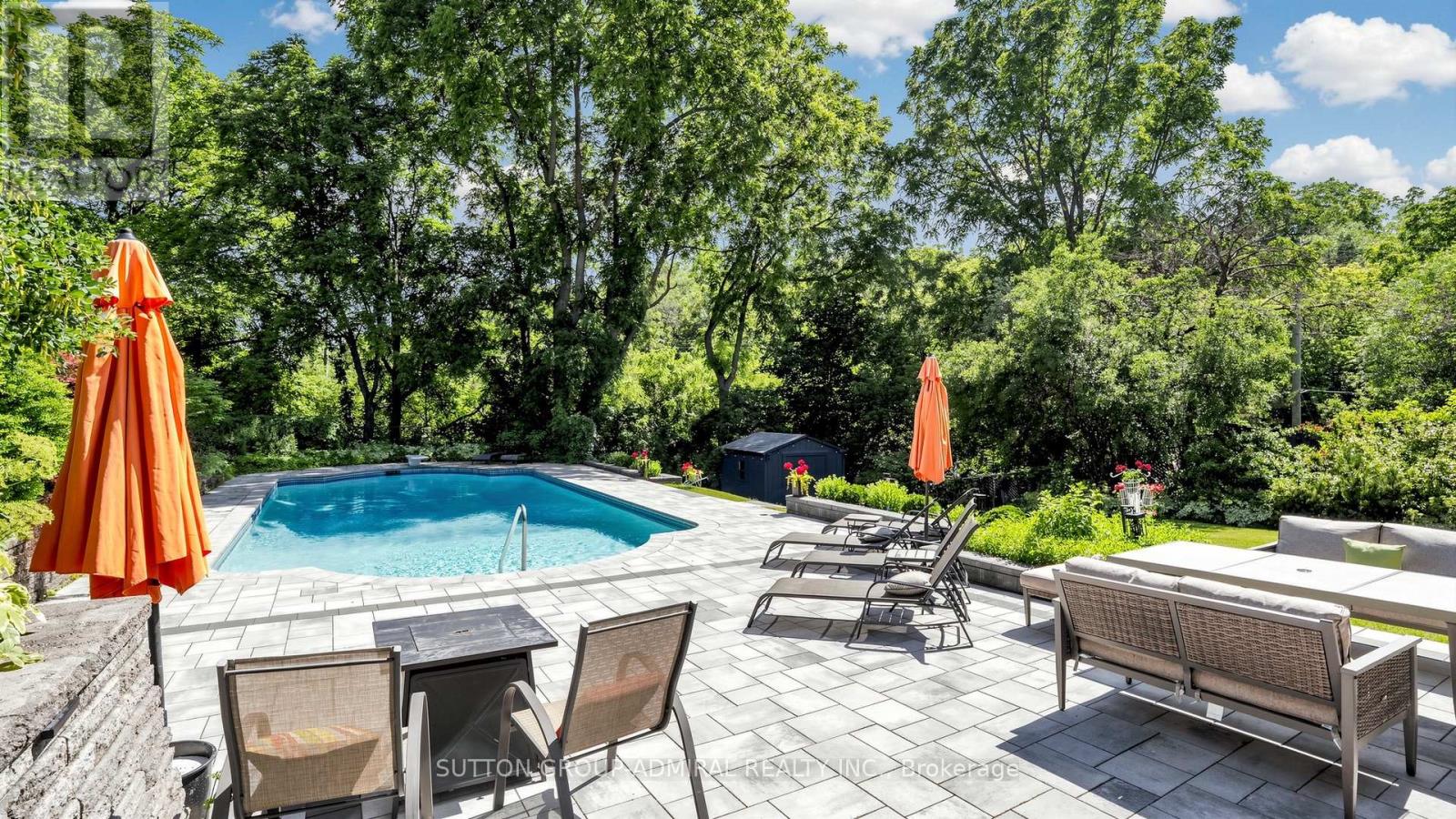 33 THORNY BRAE DRIVE - 48