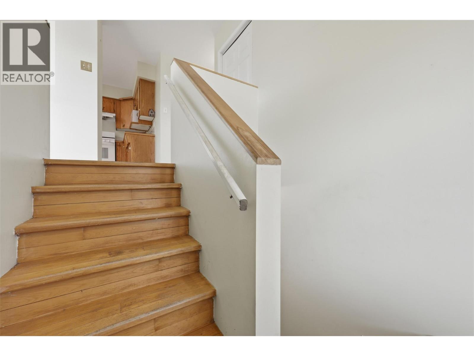 868 MCBRIDE Street - 27