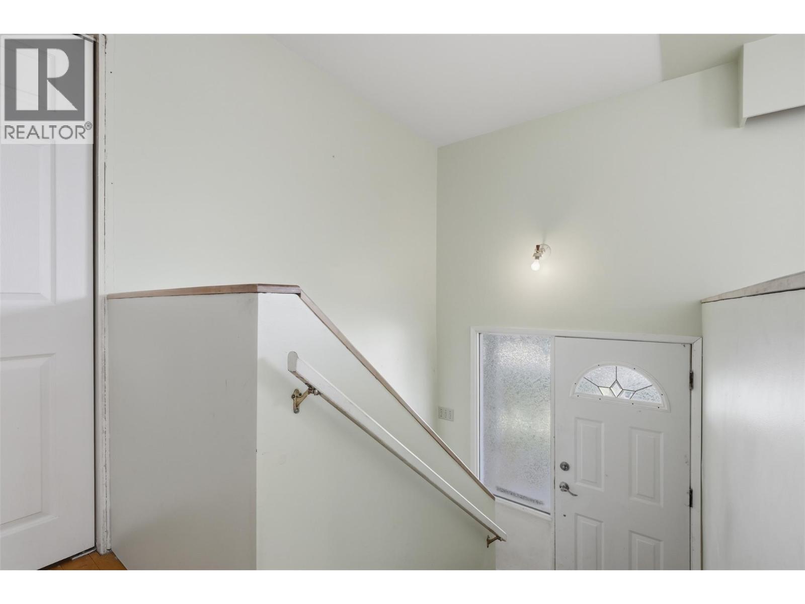 868 MCBRIDE Street - 5