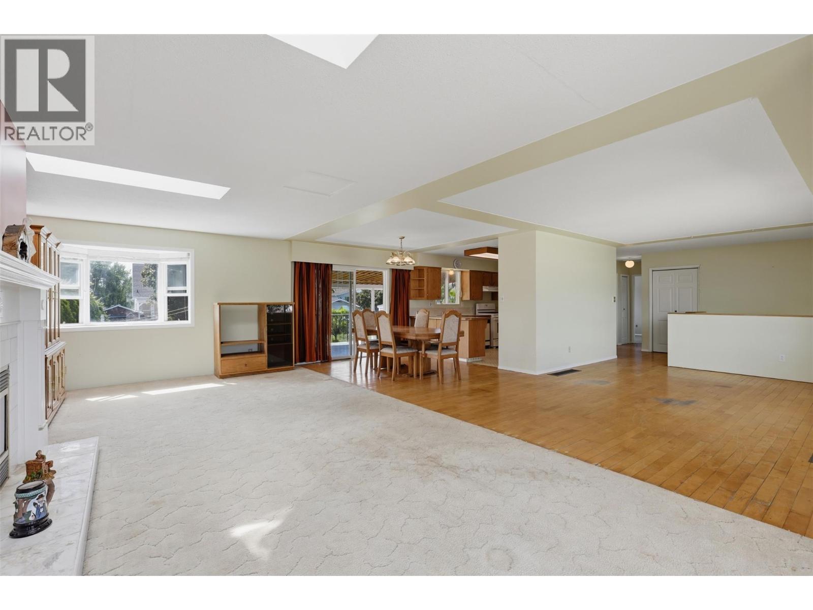 868 MCBRIDE Street - 11