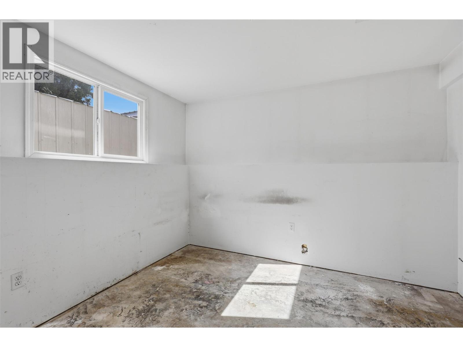 868 MCBRIDE Street - 33