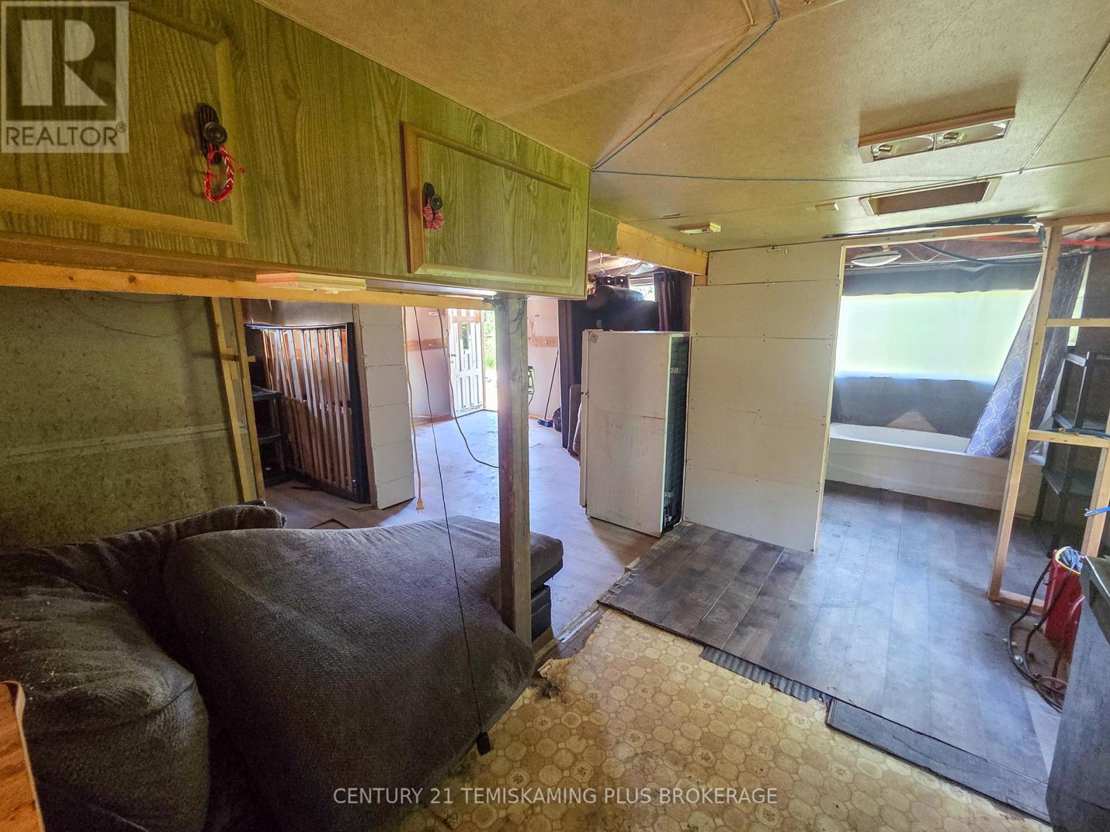 9 JORDASH ROAD - 26