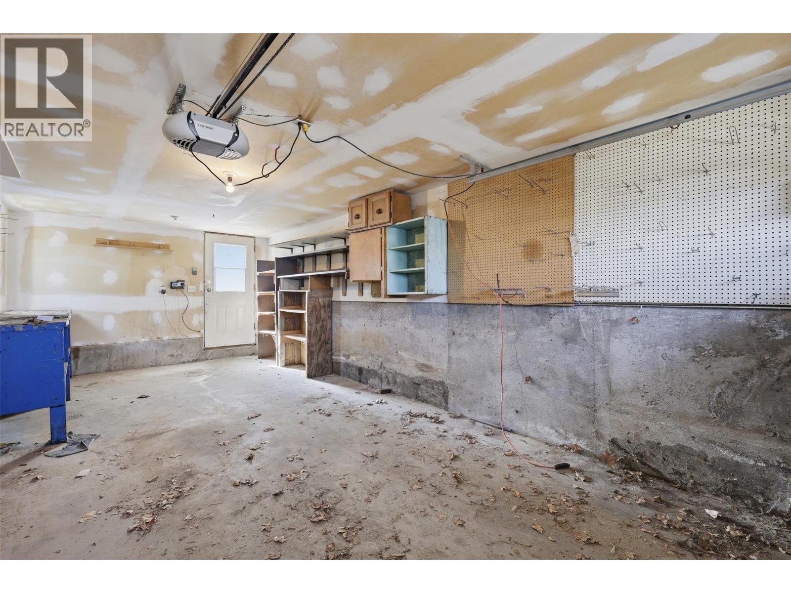 868 MCBRIDE Street - 44