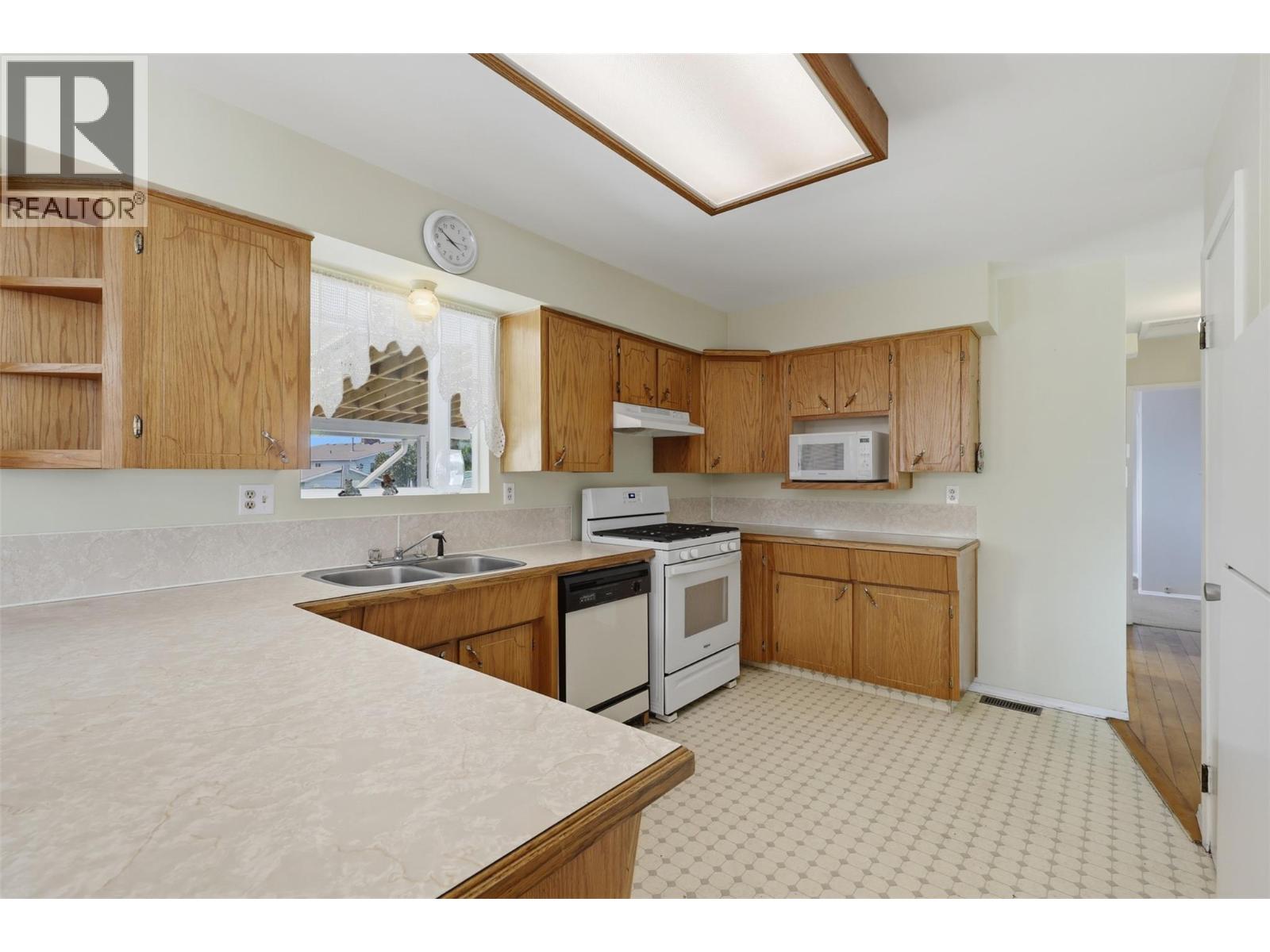 868 MCBRIDE Street - 15