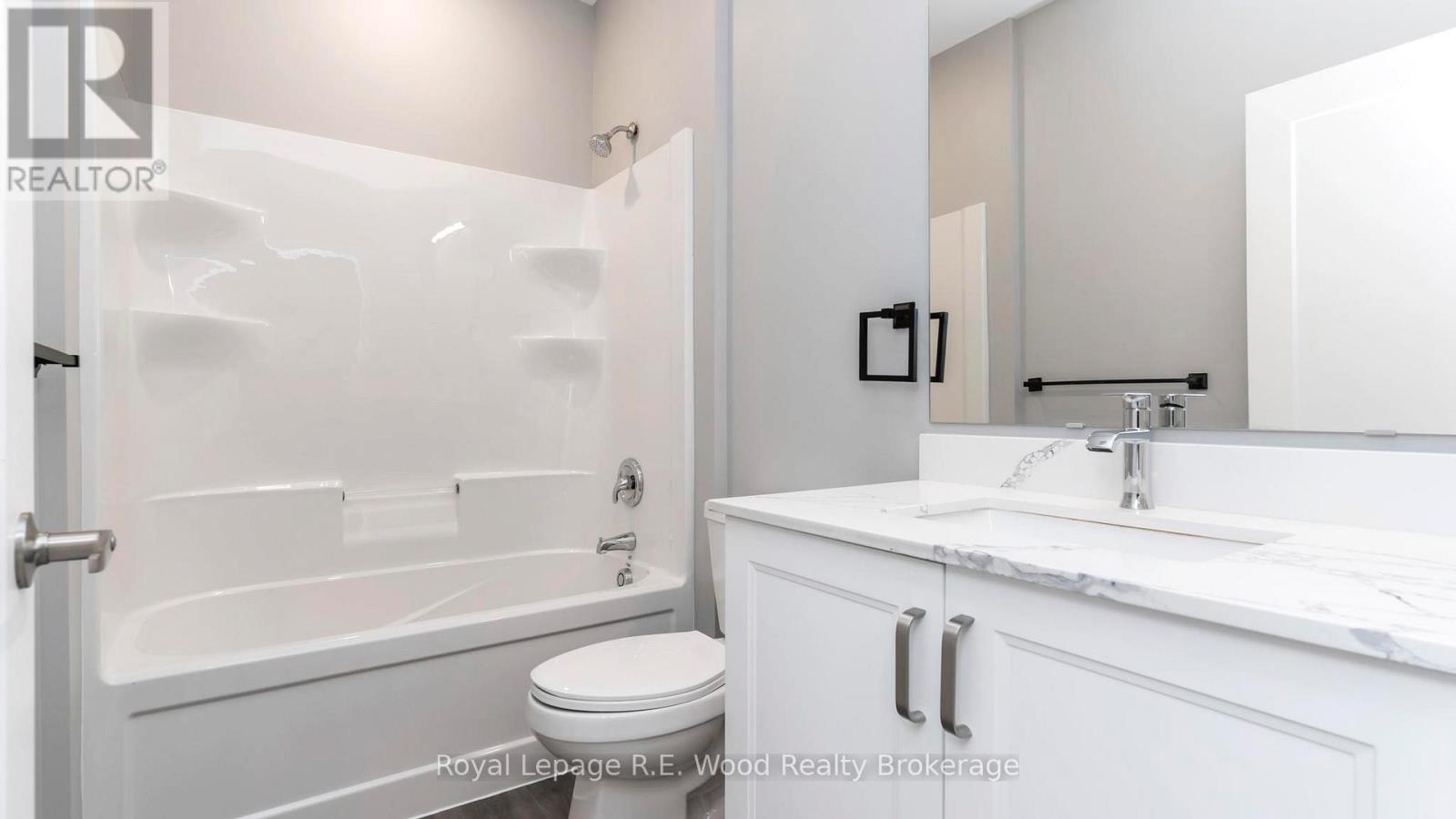 335 JOHN STREET S - 10