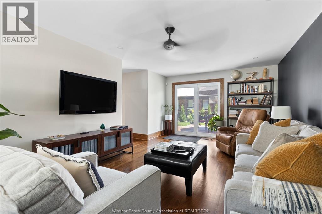 279 FORD BOULEVARD - 13
