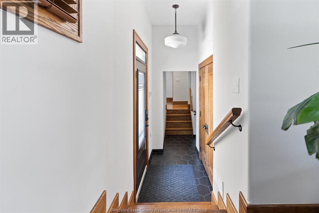 279 FORD BOULEVARD - 20