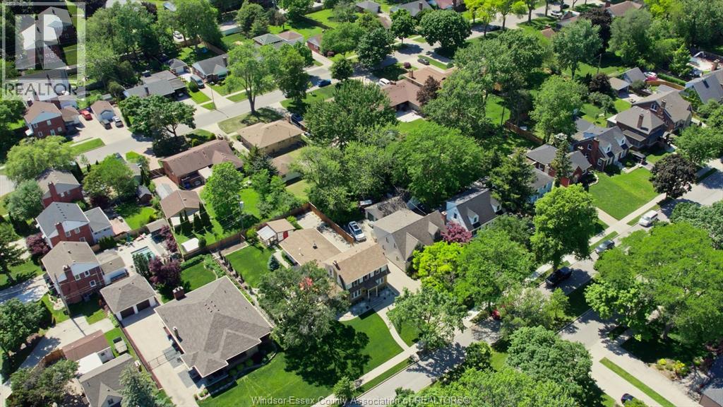279 FORD BOULEVARD - 33