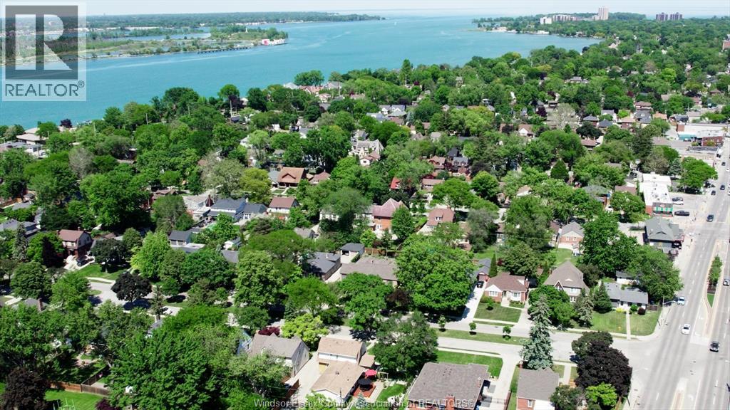 279 FORD BOULEVARD - 35