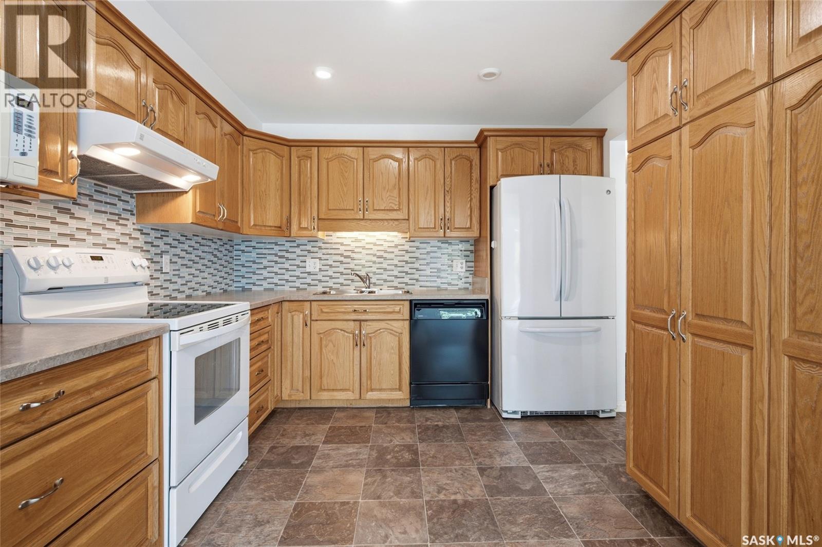 #317 2305 Adelaide STREET E - 7