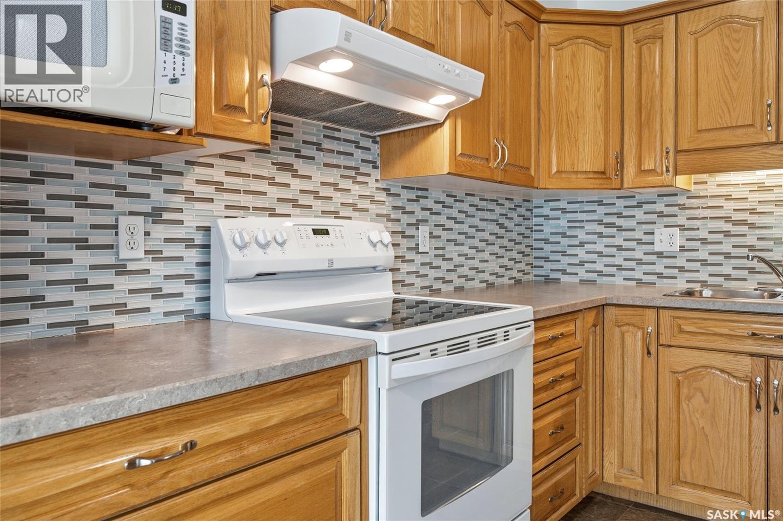 #317 2305 Adelaide STREET E - 8