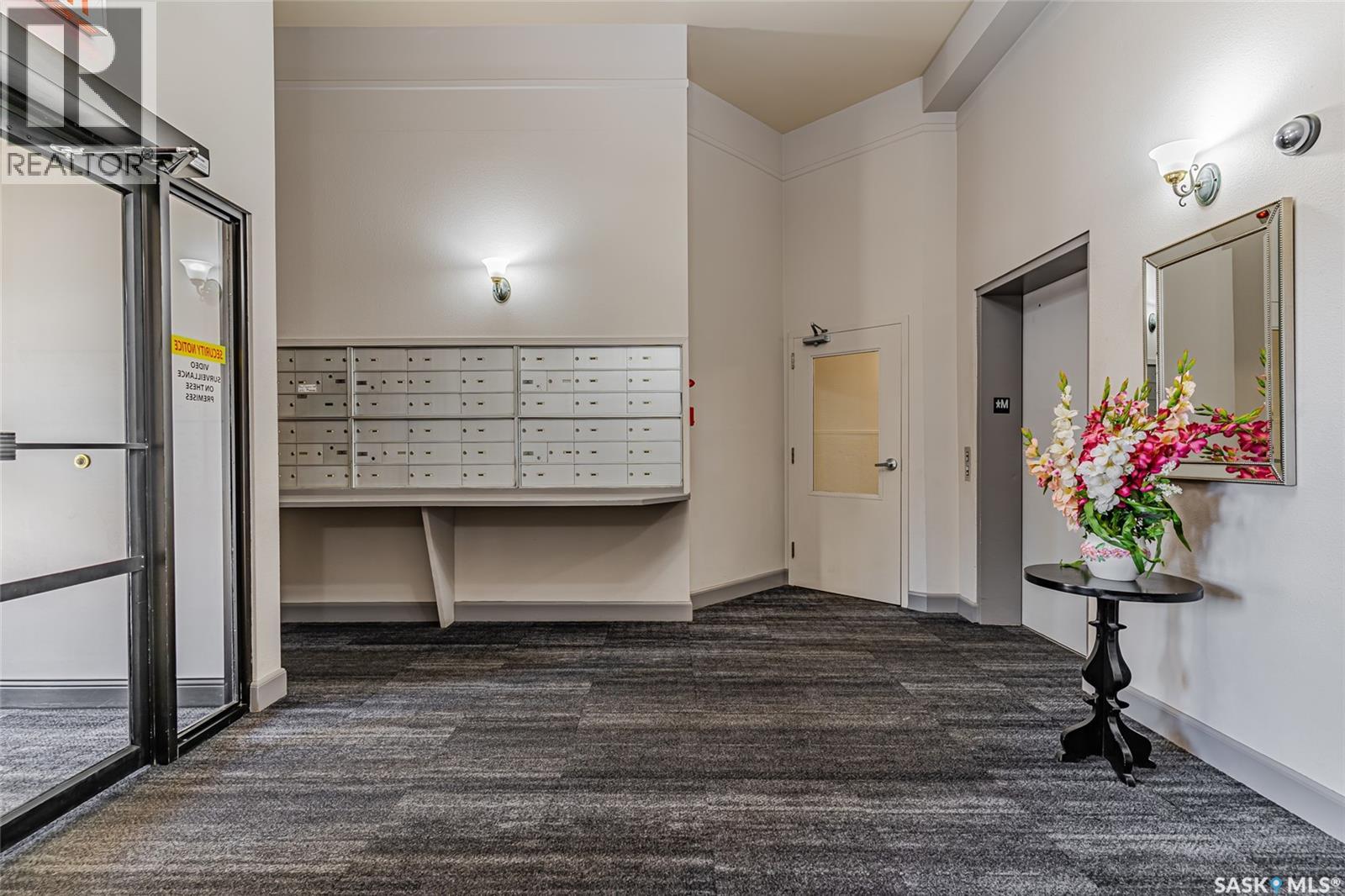 #317 2305 Adelaide STREET E - 32
