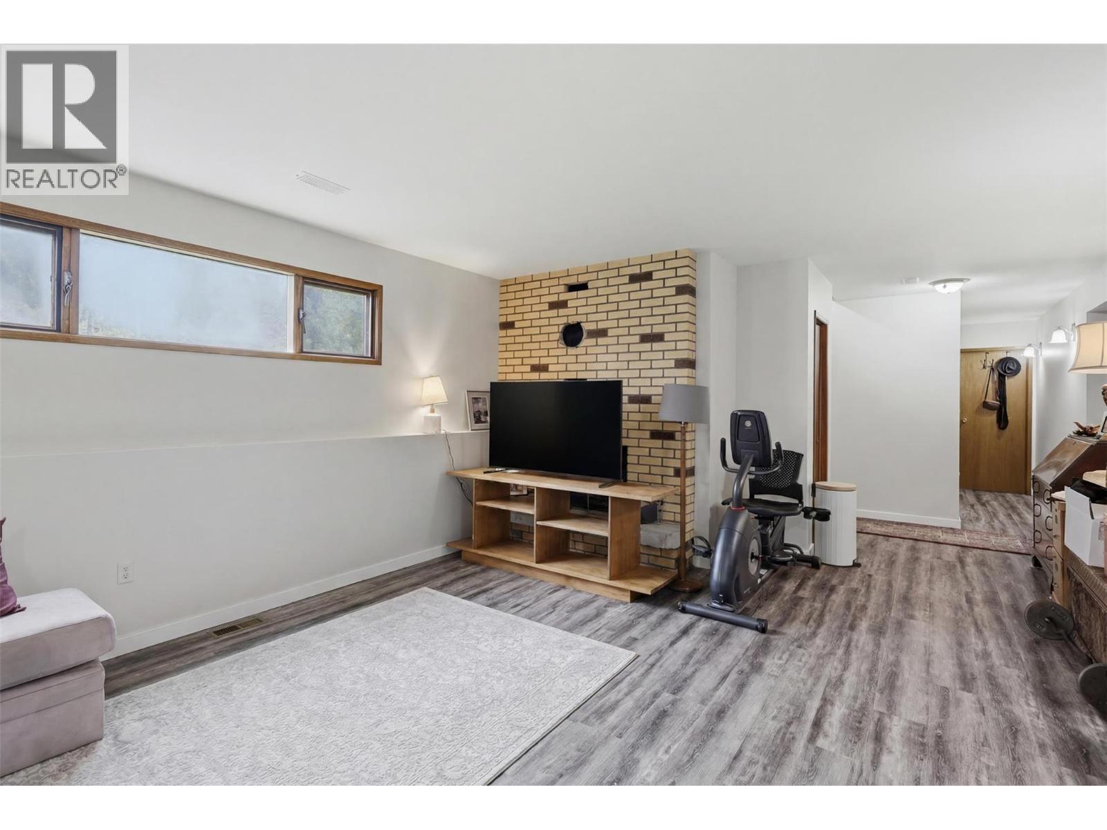 216 MCLURE FERRY Road - 33