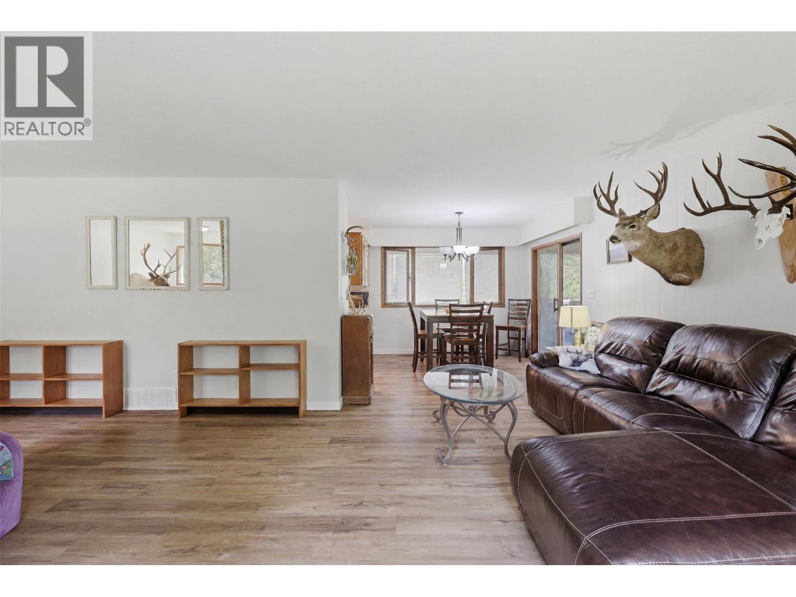 216 MCLURE FERRY Road - 9