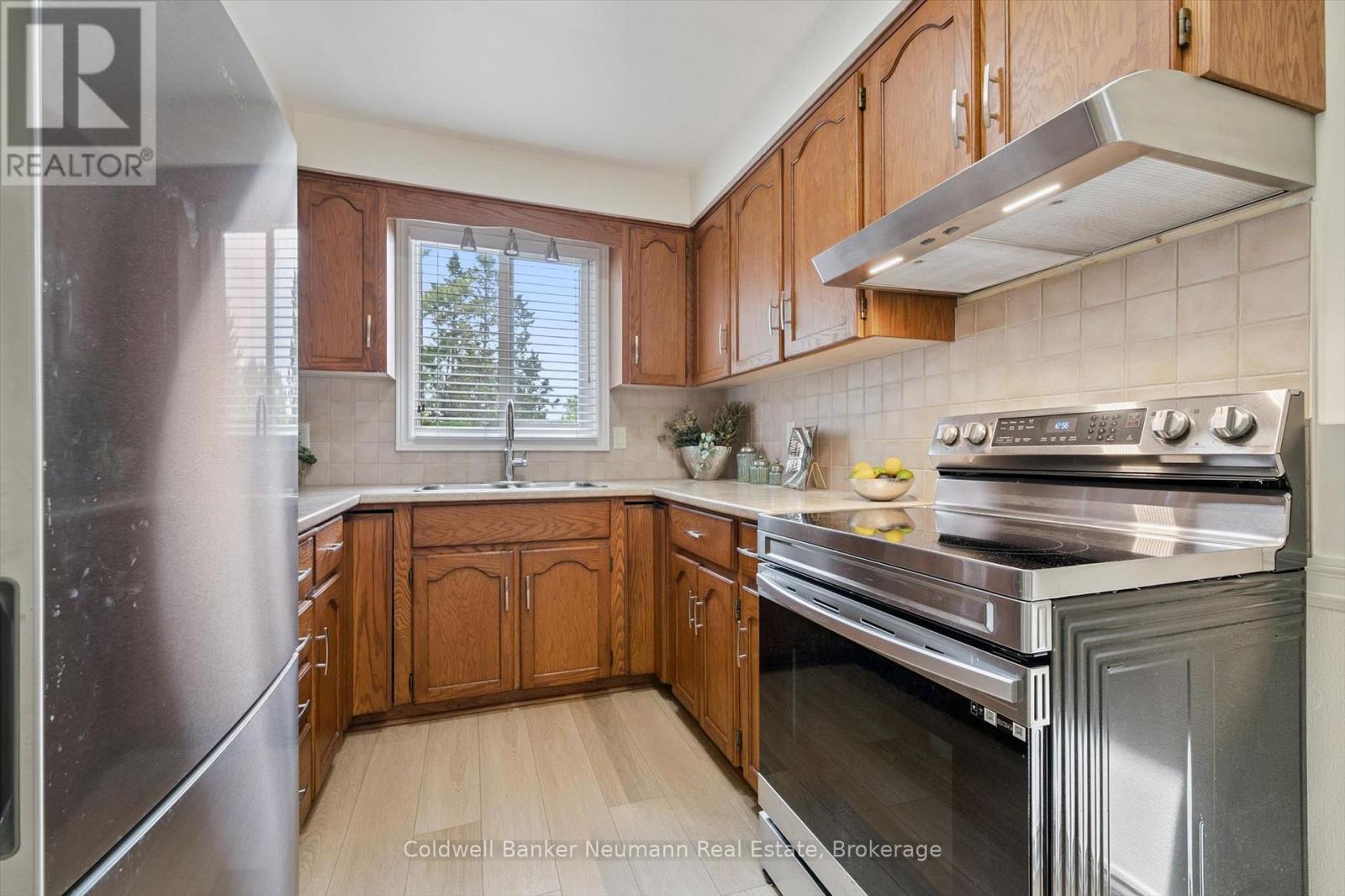 106 WOODBOROUGH ROAD - 16