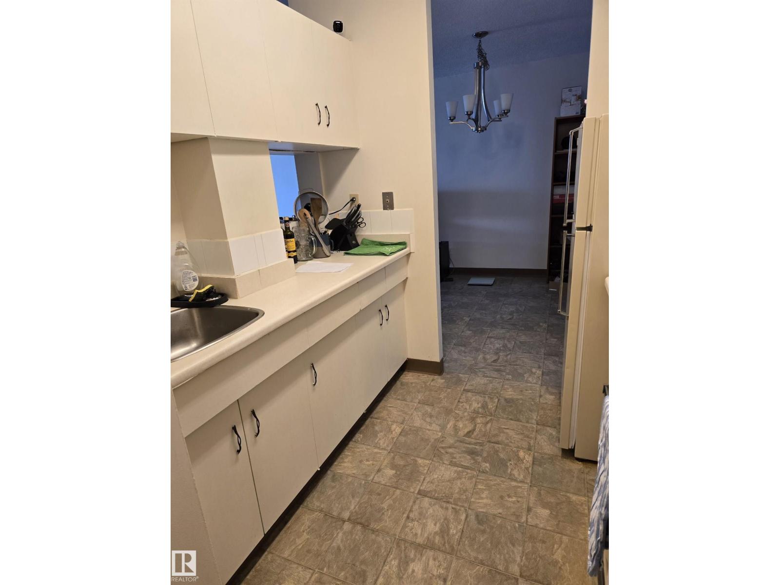 #1208 10160 116 ST NW - 5