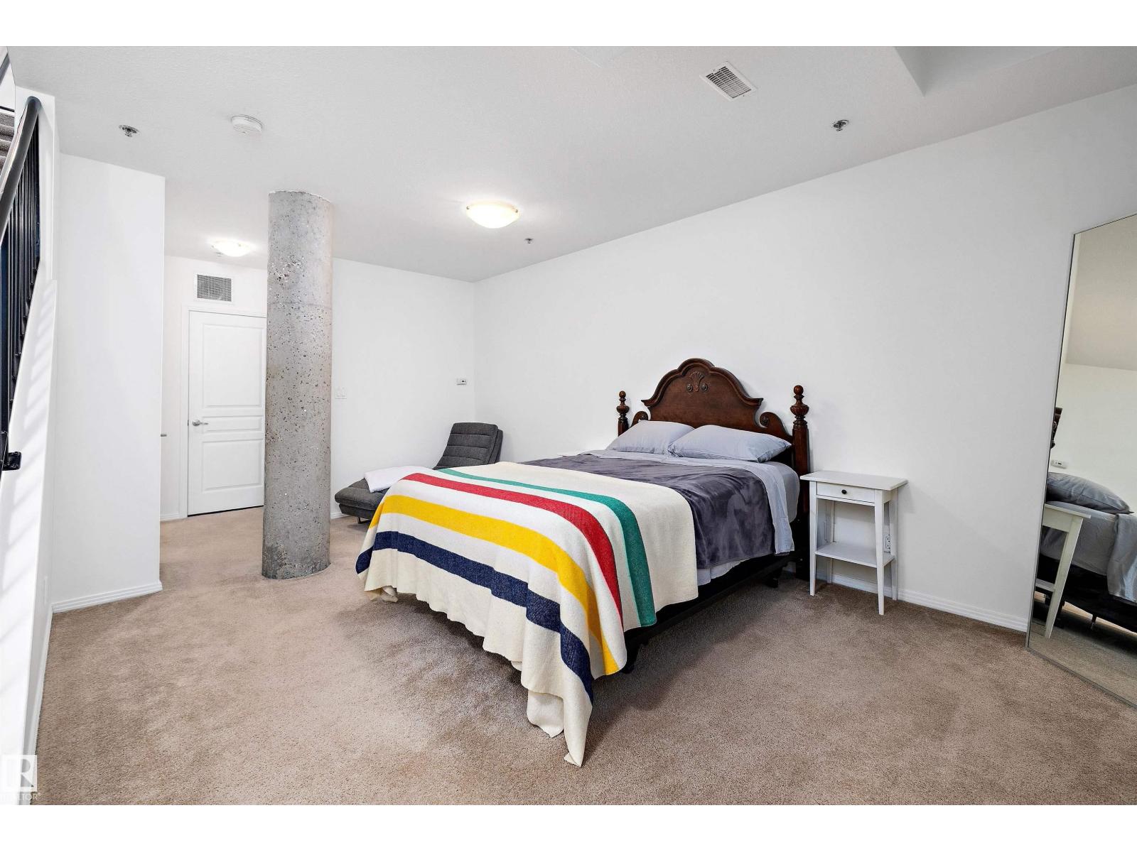 #104 10123 112 ST NW - 20