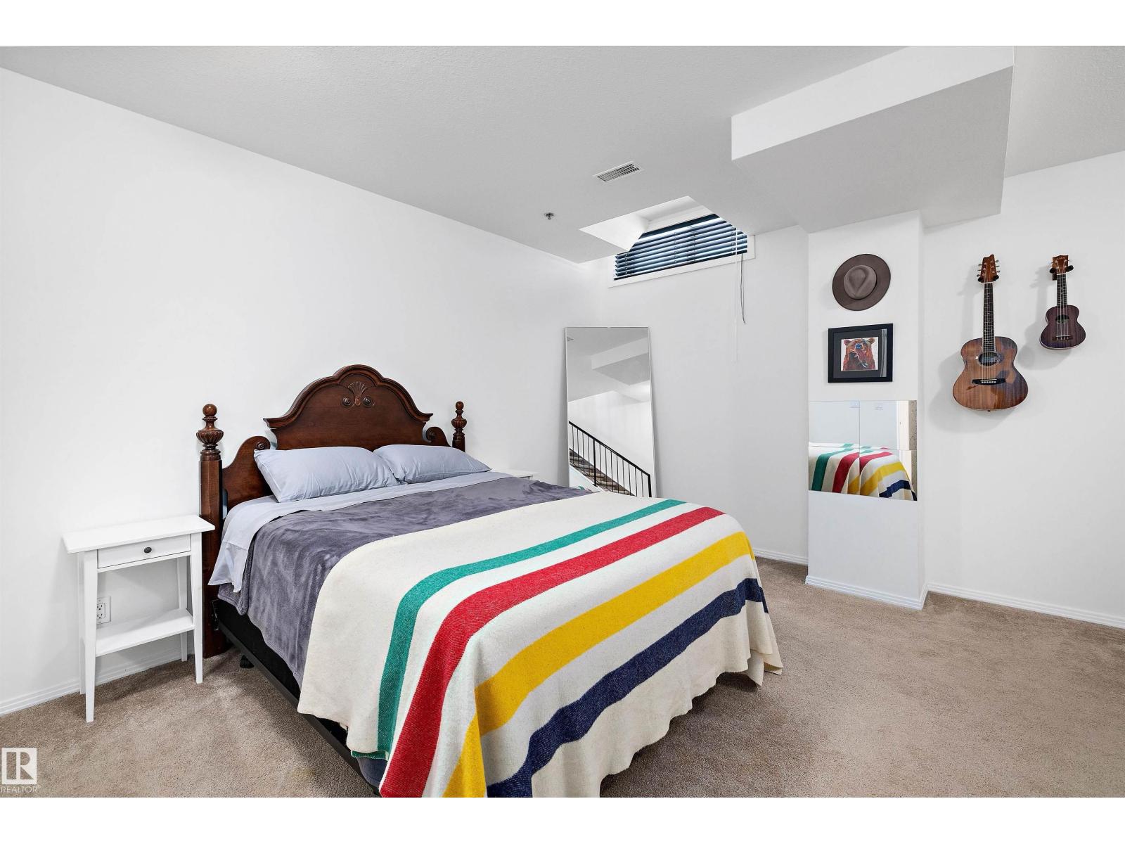 #104 10123 112 ST NW - 21