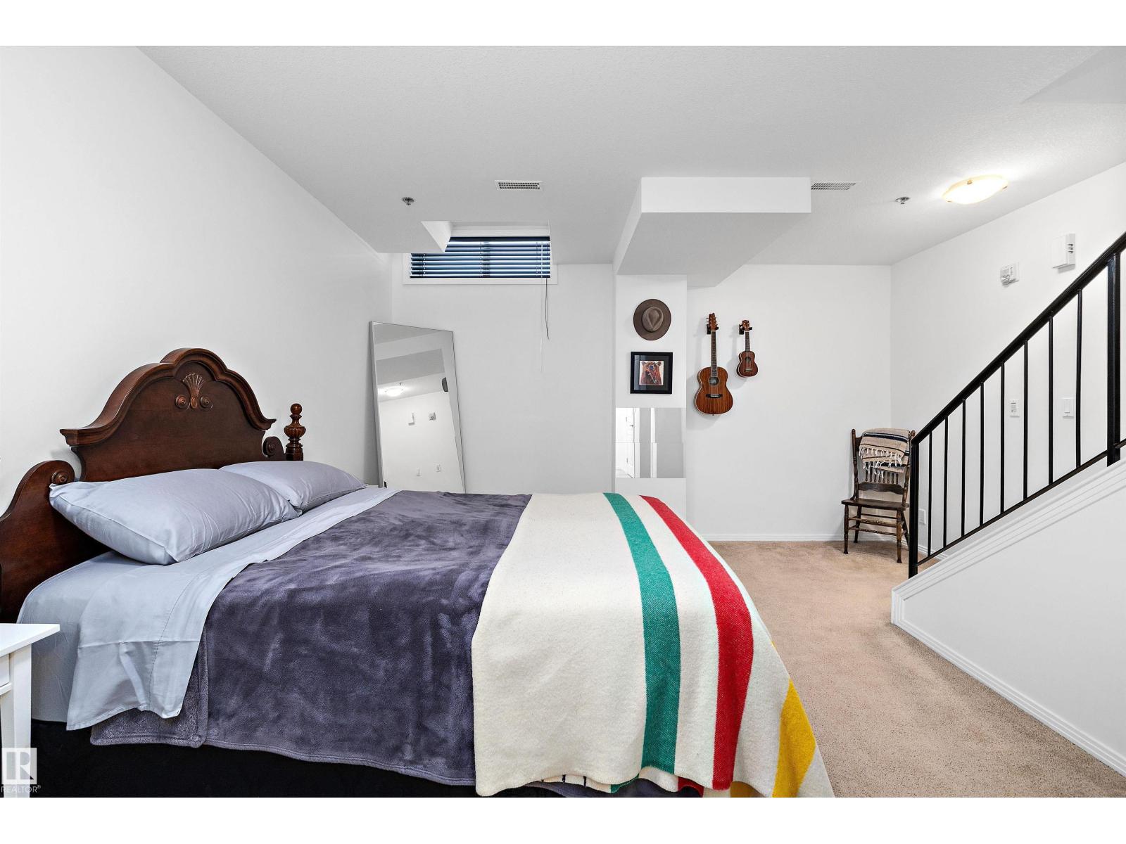 #104 10123 112 ST NW - 22
