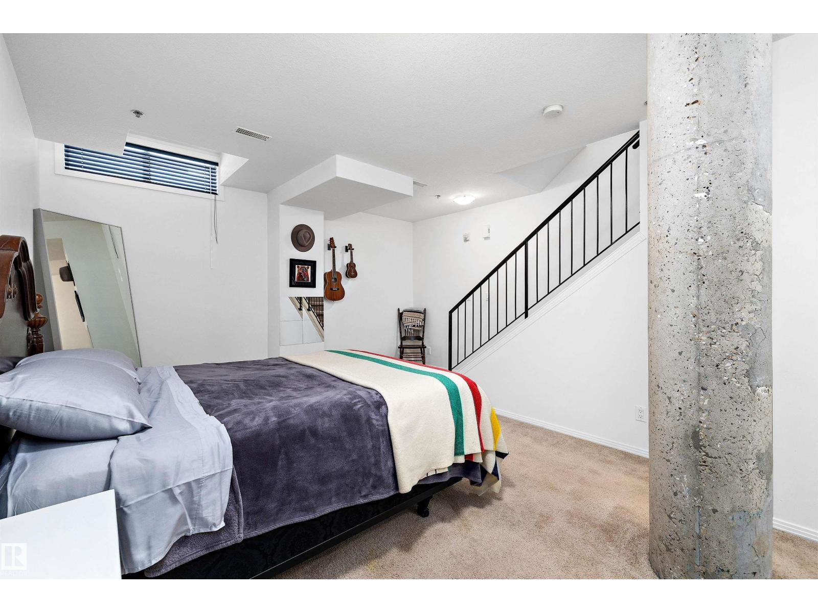 #104 10123 112 ST NW - 23