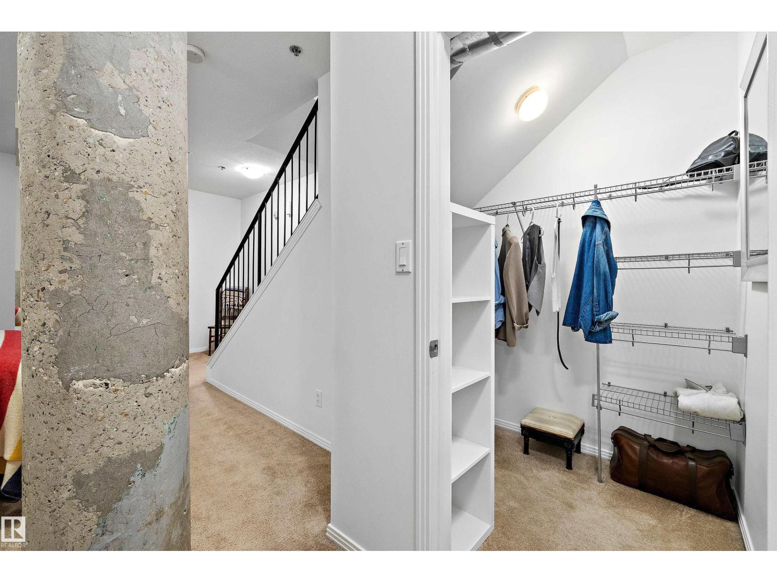 #104 10123 112 ST NW - 26